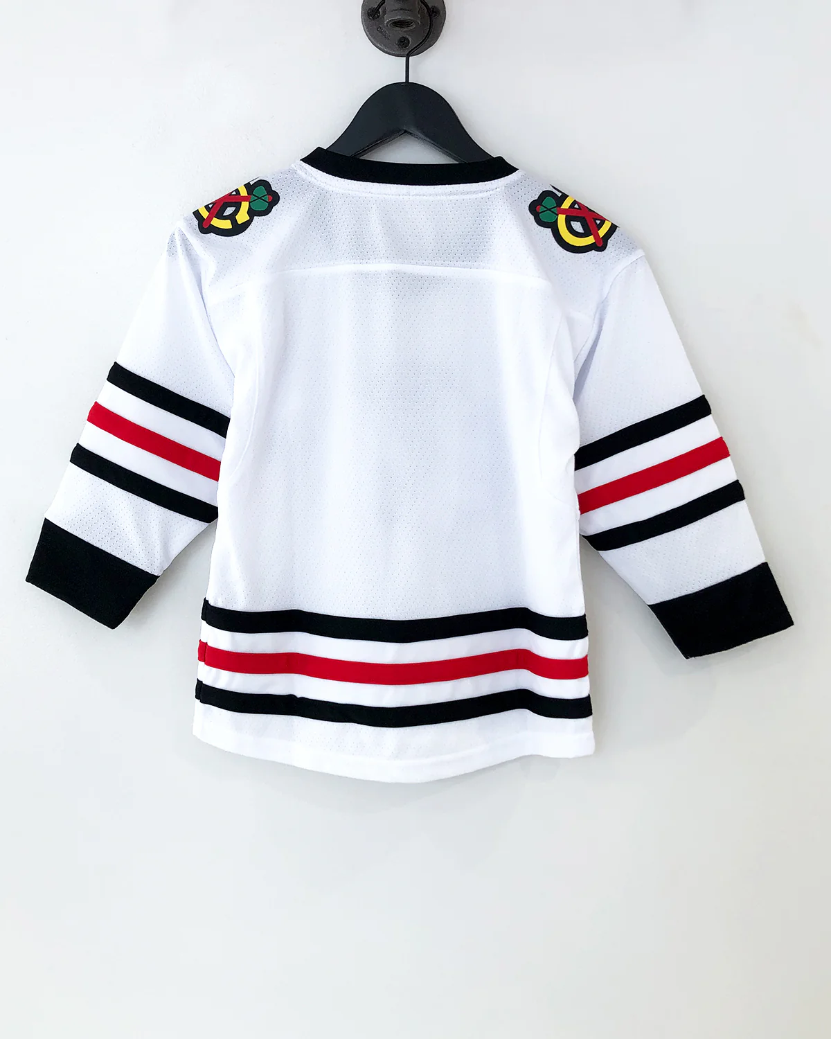 Kids Chicago Blackhawks Blank Away Jersey - Image 5